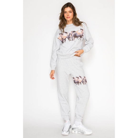 LAZY SUNDAY Horse Printed Sweatshirt - Picture 2 of 5